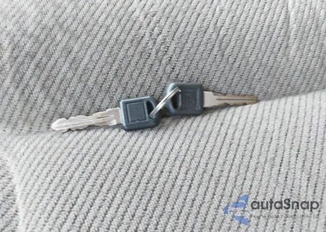 1997 Chevrolet K1500 Fleetside z USA, uszkodzony, nr VIN 2GCEK19M0V1156045